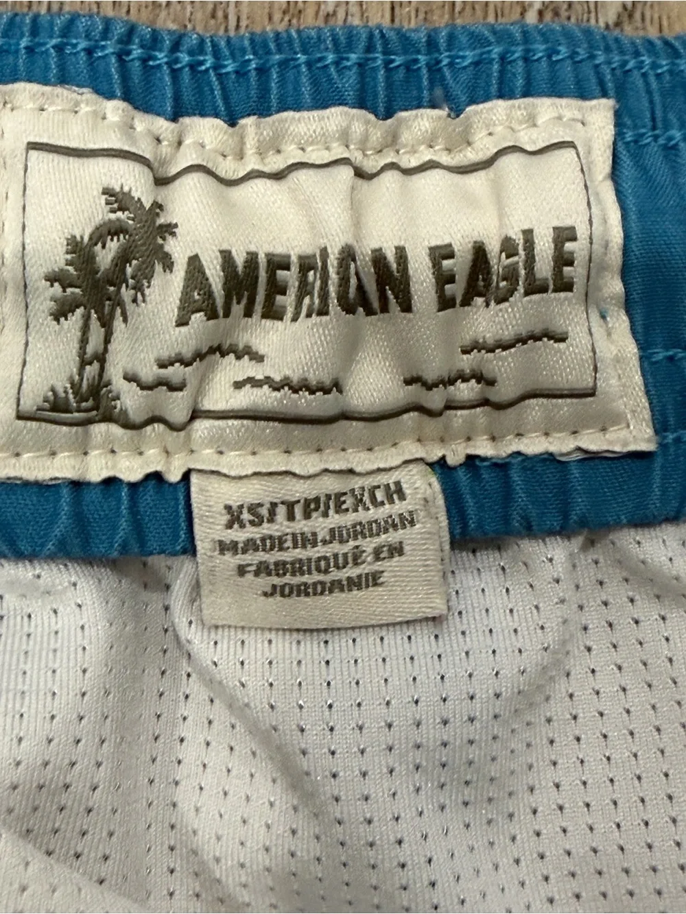 American Eagle Ombré-Blue Swim Shorts with Mesh Lining Sz XSmall - Picture 3 of 3
